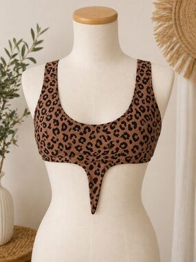 HALARA Leopard Print Bikini Top Twist Front Wide Strap Swim Top Brown Black F255